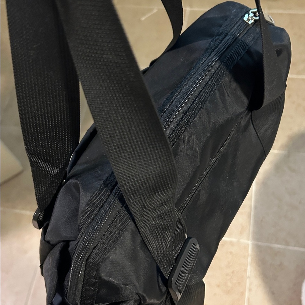 Mini gym duffle bag - Picture 2 of 3